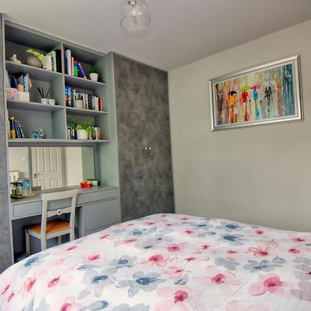 Spacious Double Room With Private Bathroom In Quiet Area Only 20 Min To Central London Streatham Vale Kültér fotó