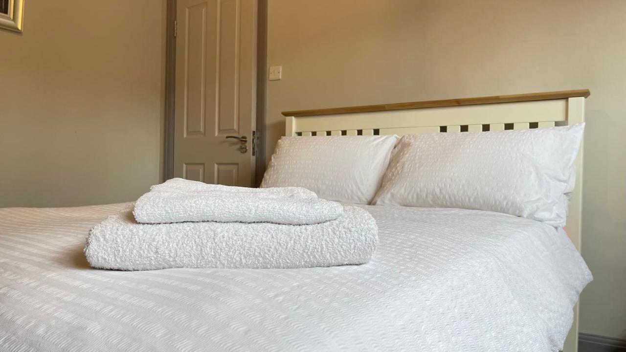 Spacious Double Room With Private Bathroom In Quiet Area Only 20 Min To Central London Streatham Vale Kültér fotó