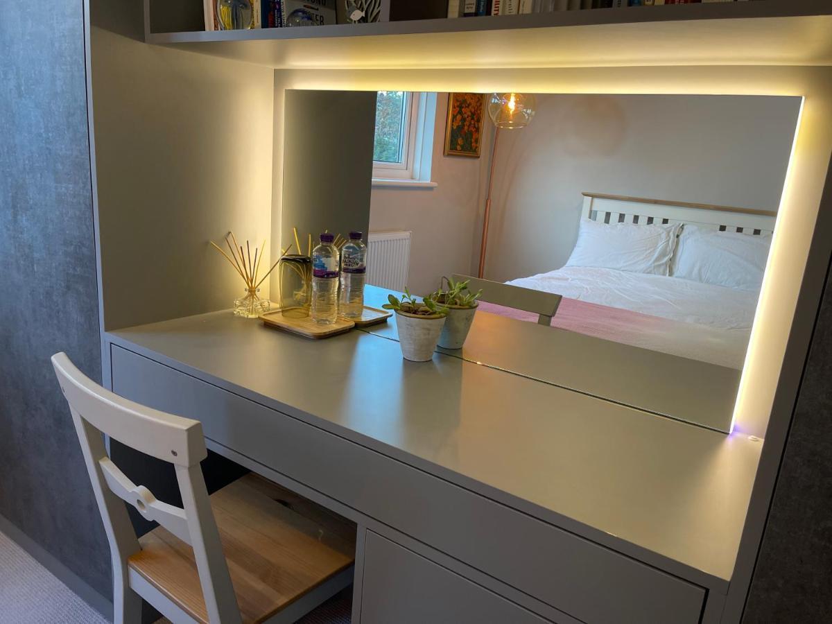 Spacious Double Room With Private Bathroom In Quiet Area Only 20 Min To Central London Streatham Vale Kültér fotó